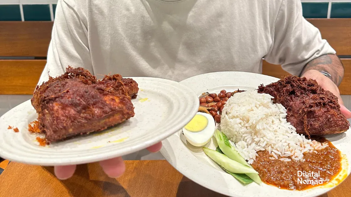 Nasi Lemak Ayam Goreng